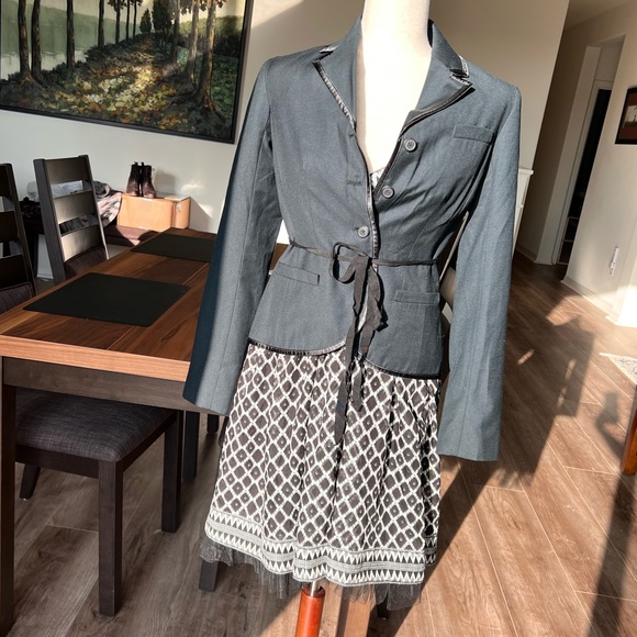 BCBG Maxazria black & off white dress with full skirt and sequin sparkle size 6 - Picture 8 of 13